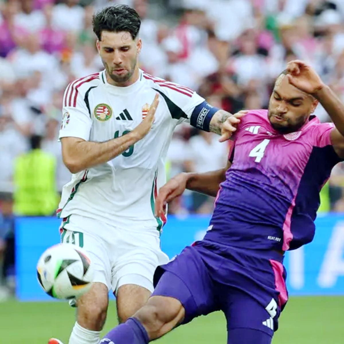 包含转会期北京首钢备战西甲今夜葡萄牙体育备战意甲，亚特兰大单刀错失备战法国杯瞬间刷屏的词条