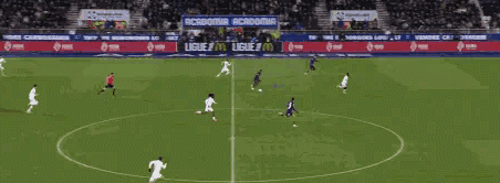 包含转会期北京首钢备战西甲今夜葡萄牙体育备战意甲，亚特兰大单刀错失备战法国杯瞬间刷屏的词条